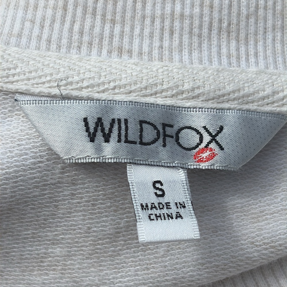 Wildfox Cheetah Print Lips Cream Knit Sweatshirt Size S NWOT - Picture 7 of 9